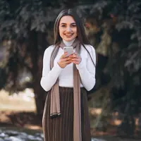 Ev işçisi, Bakı, Zərgərpalan küçəsi, Bakı, Нургюль Эминовна